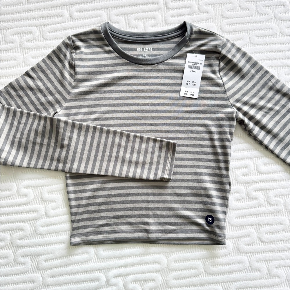 🖤 Hollister NWT! Gray Striped Long Sleeve Cropped Fitted Tee KIDS